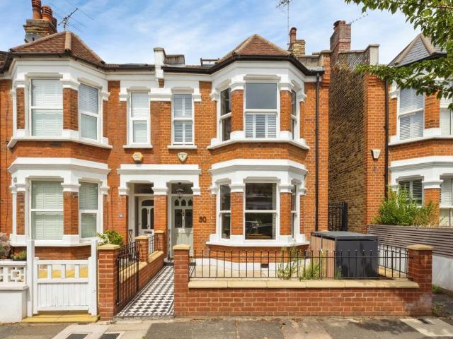House for sale in London Borough of Ealing, Hanwell