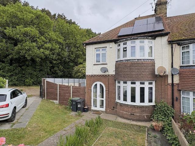 House for sale in Westcourt, Hamerton