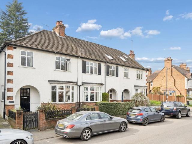 House for sale in Heronsgate, Batchworth