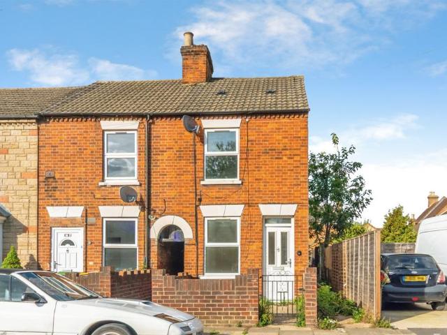 House for sale in Cauldwell, Bedford