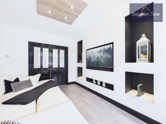 House for sale in Hawes Side, Blackpool