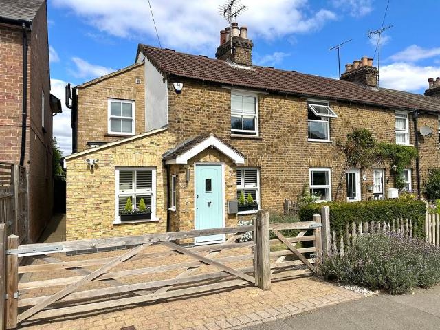 House for sale in Pouchen End, Hertfordshire