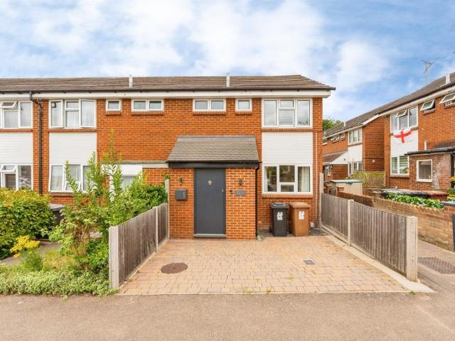 House for sale in Bushey