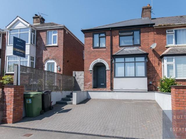 House for sale in Watergate, Devon