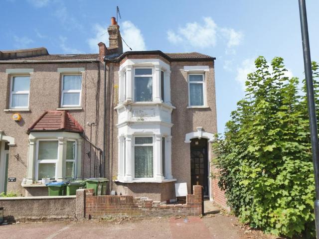 House for sale in Glyndon, Plumstead