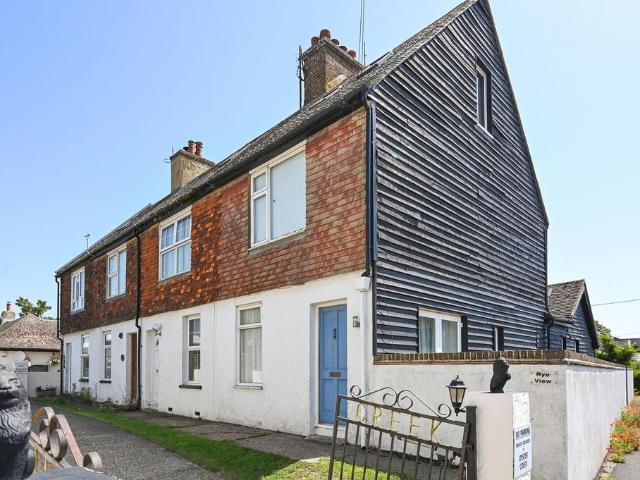 House for sale in Heathlands, East Sussex