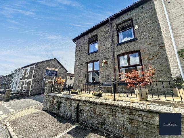 House for sale in Tonypandy, Penygraig