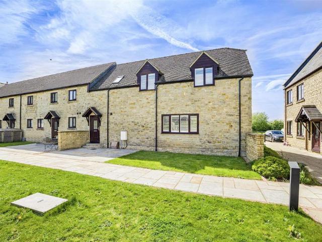 House for sale in Evershot, Oxfordshire