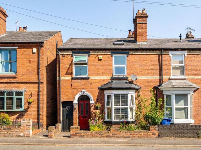House for sale in Stourbridge, West Midlands