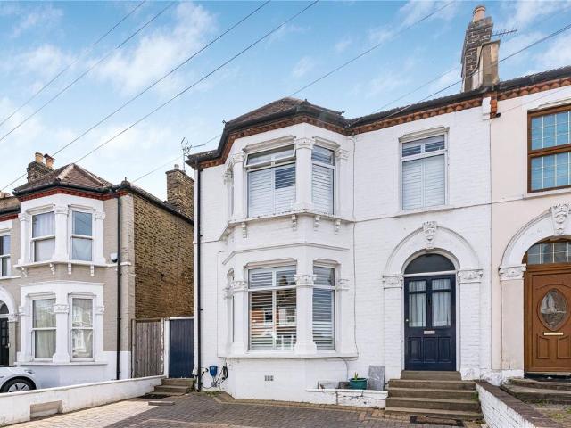 House for sale in London Borough of Lewisham, Greater London