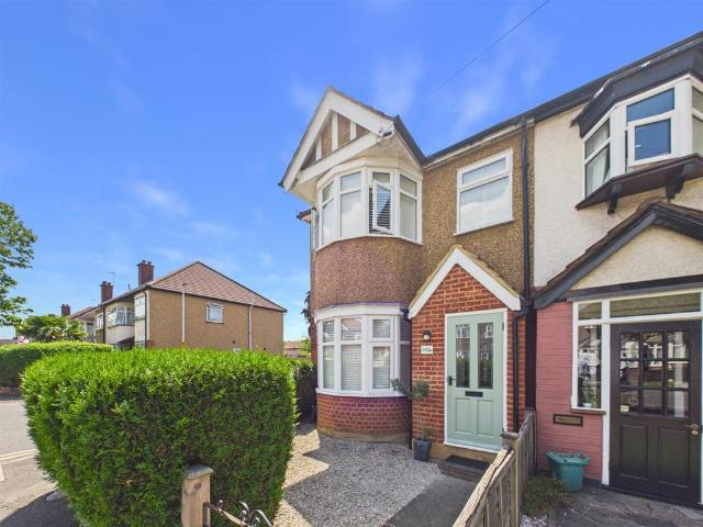 House for sale in Greater London