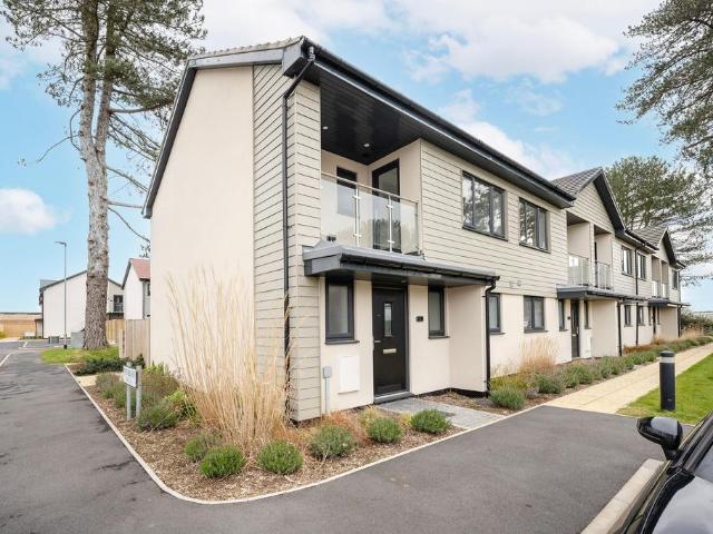 House for sale in Stokesby, Norfolk