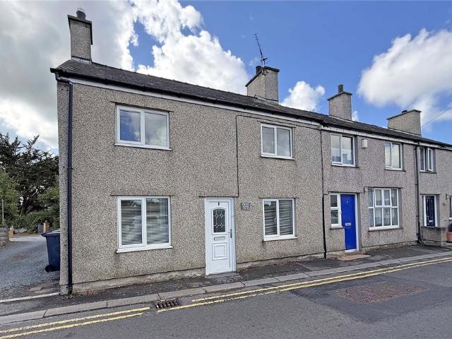 House for sale in Llanidan, Brynsiencyn