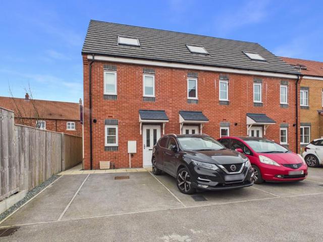 House for sale in Kingswood, Hull