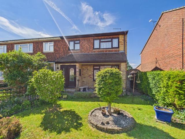 House for sale in Little Sandhurst