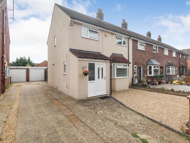 House for sale in Cauldwell, Bedford