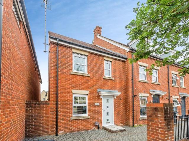 House for sale in Haydon End, Blunsdon St Andrew