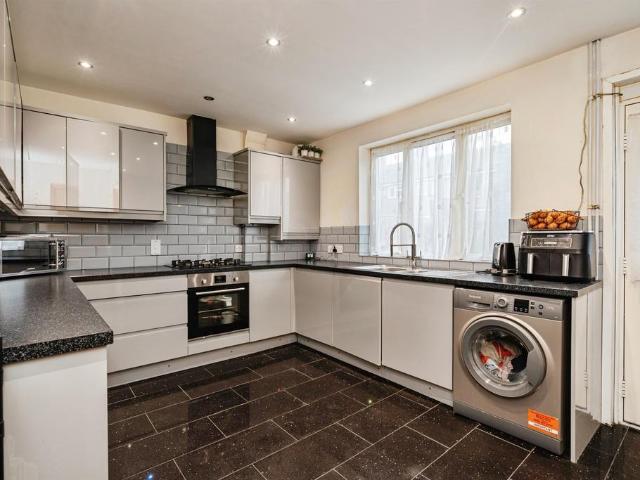 House for sale in Newtown, Stokesby