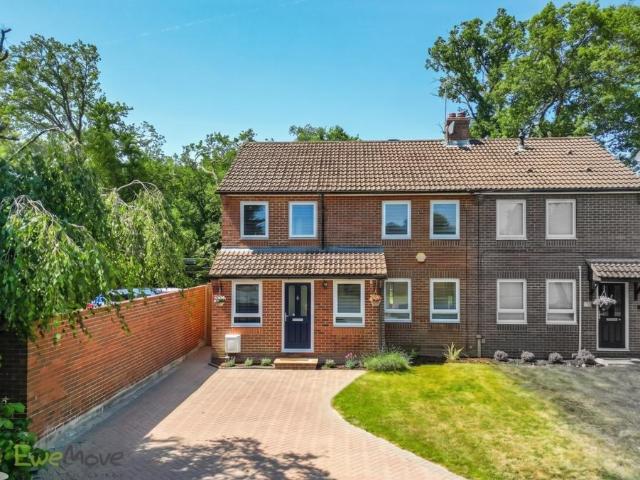 House for sale in Mortimer, West Berkshire