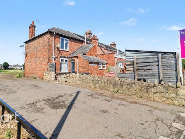 House for sale in Scawthorpe, South Yorkshire