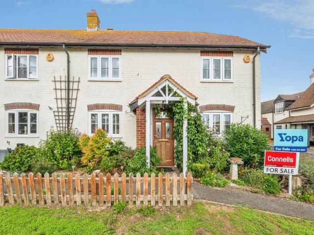 House for sale in Chickerell