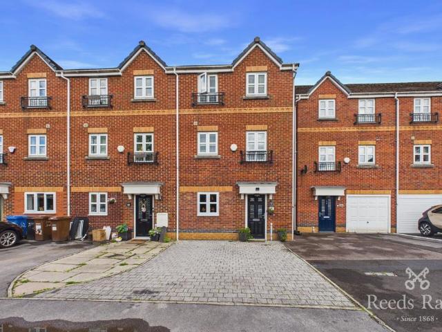 House for sale in Woodsmoor, Hazel Grove