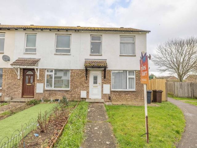 House for sale in Godinton Park, Bridgefield