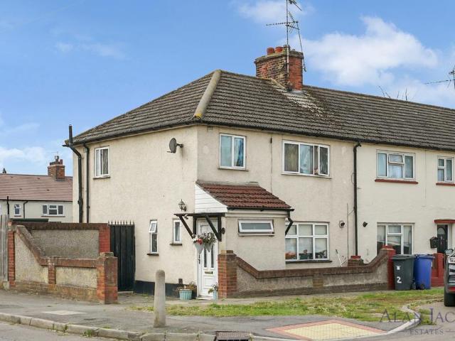 House for sale in Tilbury, Essex