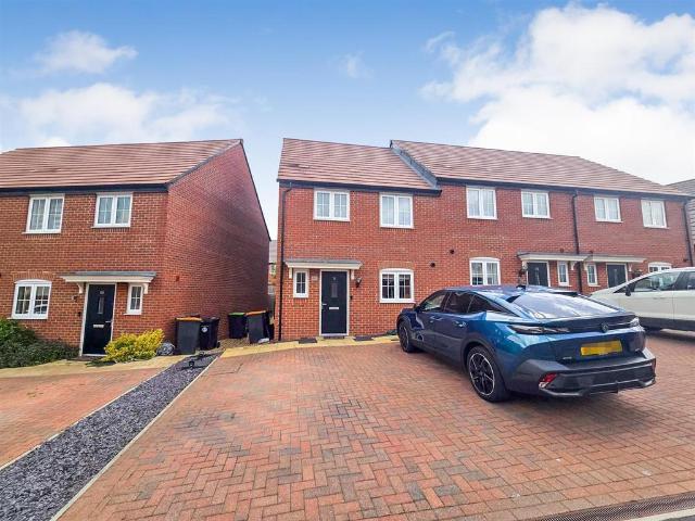 House for sale in Bedford