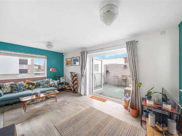 House for sale in London Borough of Croydon, Greater London