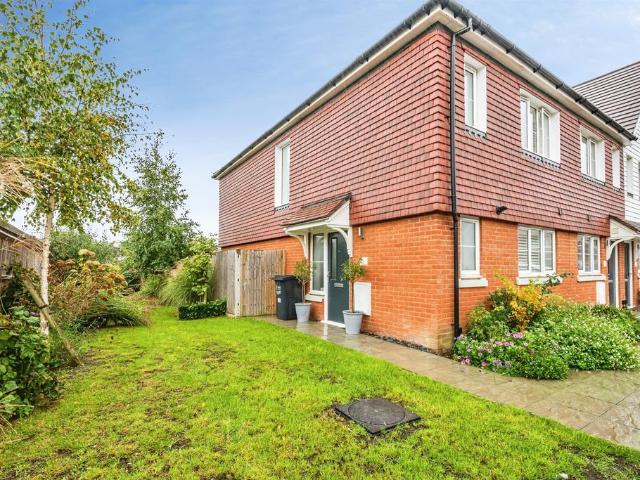 House for sale in Wateringbury Way, Eastbourne