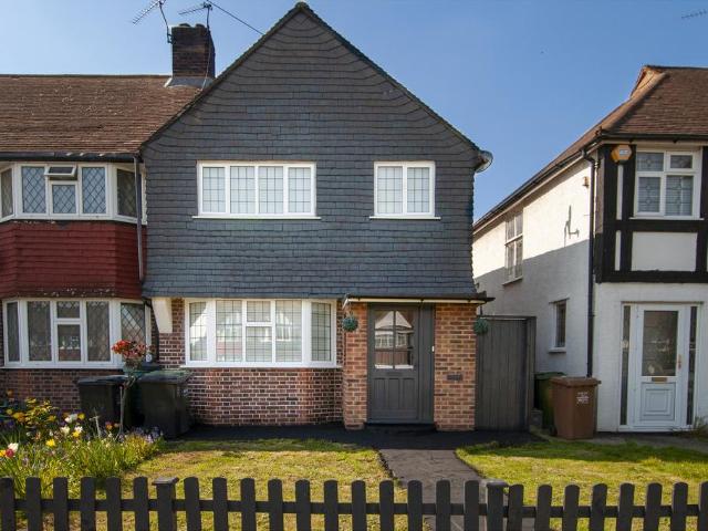 House for sale in London Borough of Lewisham, Greater London