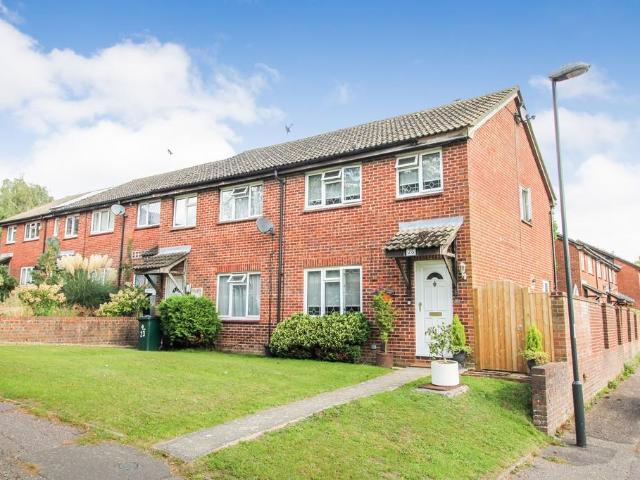 House for sale in Broadfield, Glynde