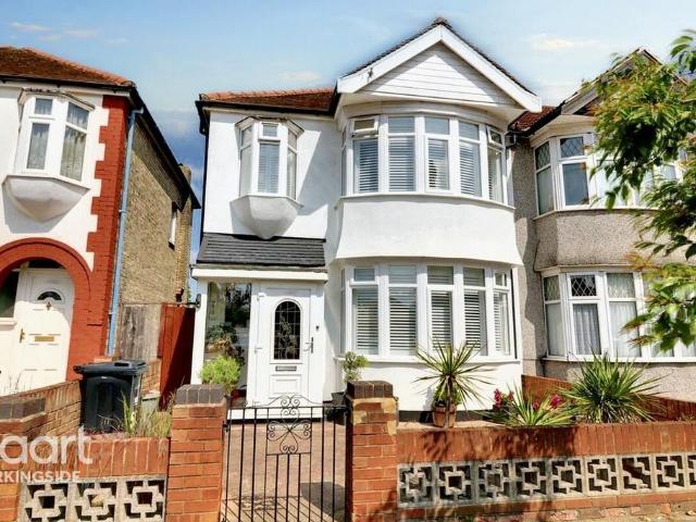 House for sale in Barkingside, Greater London