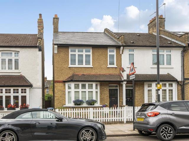 House for sale in Greater London