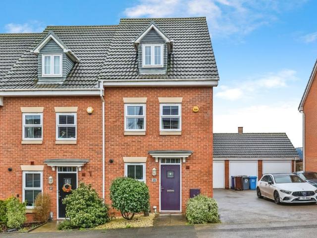 House for sale in Caldermill, East Midlands
