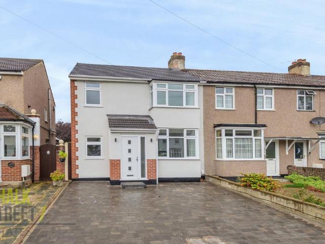 House for sale in Gidea Park, Isle Of Man