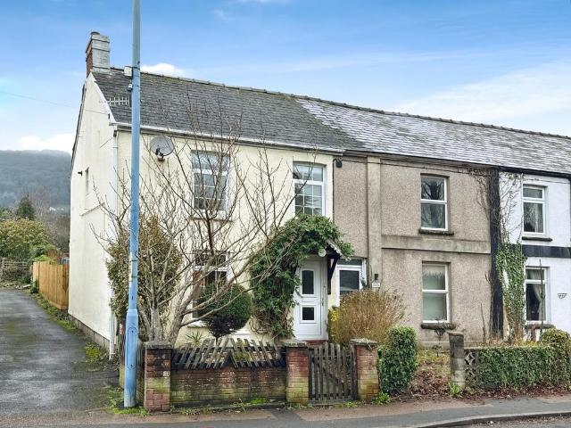 House for sale in New Court Farm, Wales