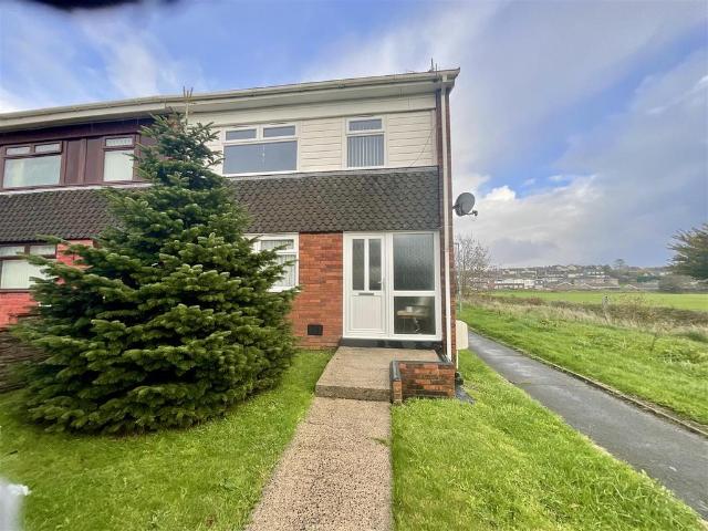 House for sale in Tyrfran, Felinfoel