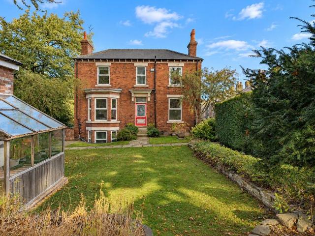 House for sale in Pudsey, Leeds