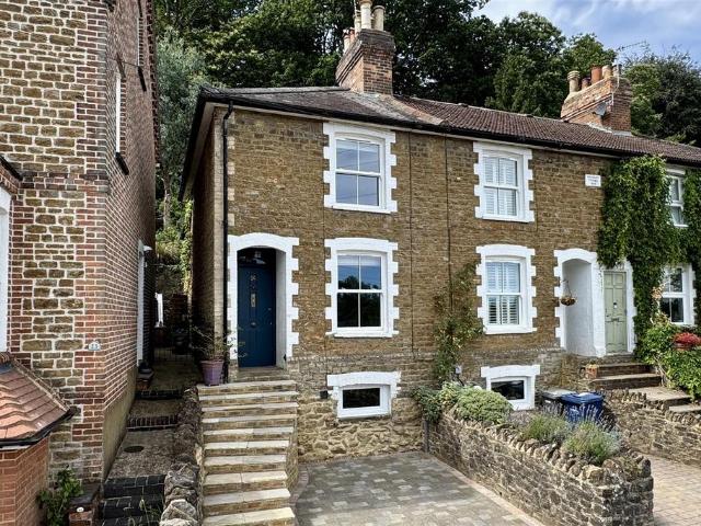 House for sale in Holloway Hill, Fole