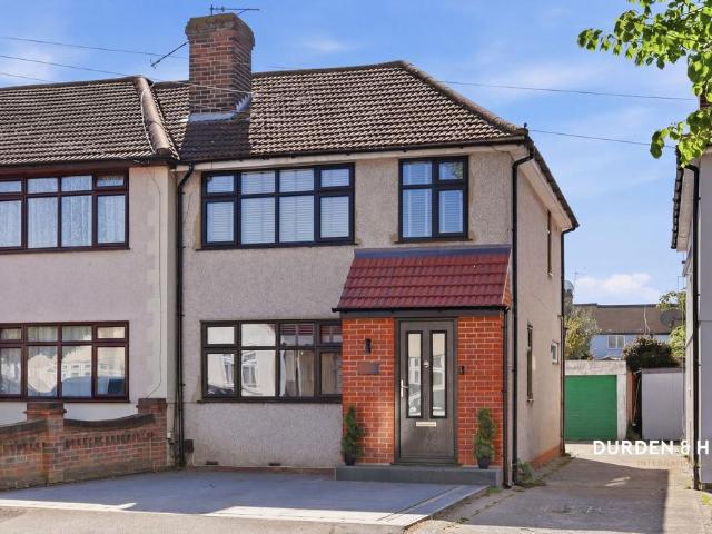 House for sale in London Borough of Havering, Greater London