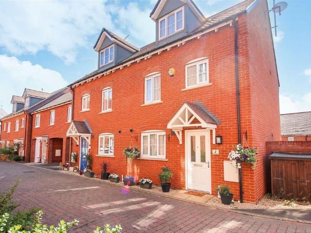 House for sale in Buckingham Park, Buckinghamshire