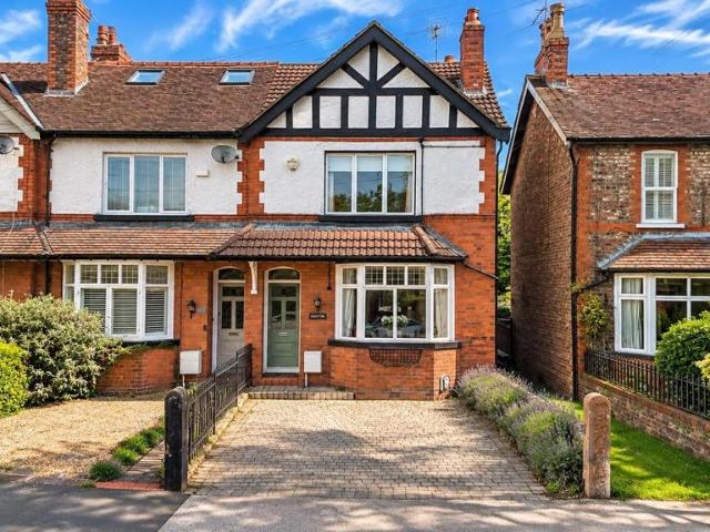 House for sale in Altrincham, Trafford