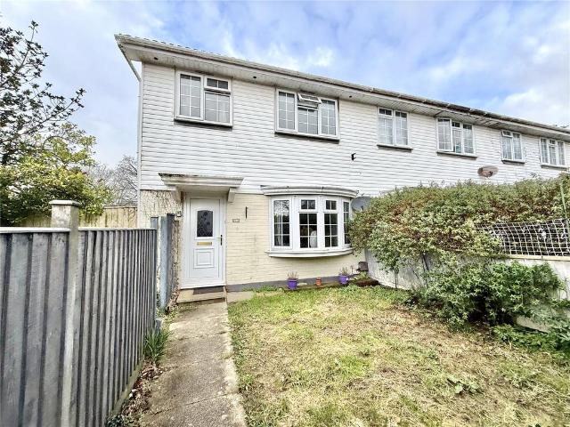 House for sale in Highcliffe