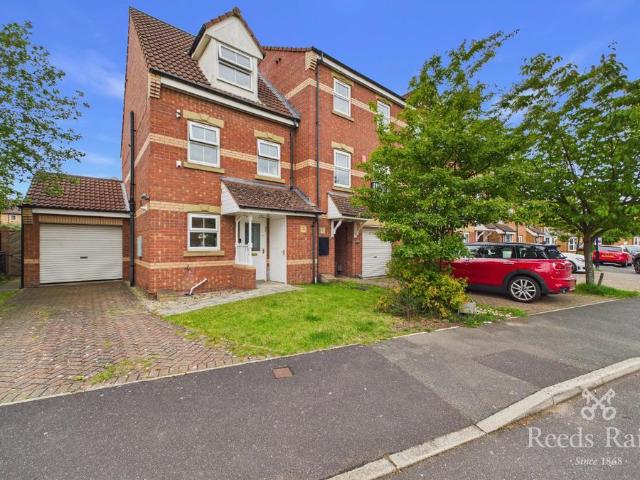 House for sale in Laughton Common, Dinnington