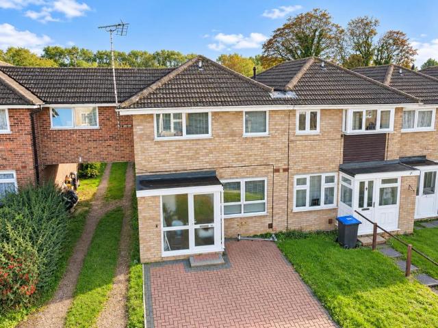 House for sale in Headlands, Northampton