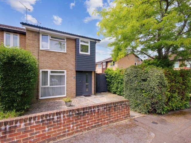 House for sale in Perryfields, West Sussex