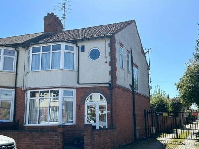 House for sale in Northampton, Northamptonshire