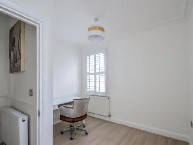 Cottage for sale in Alton Barnes, Essex